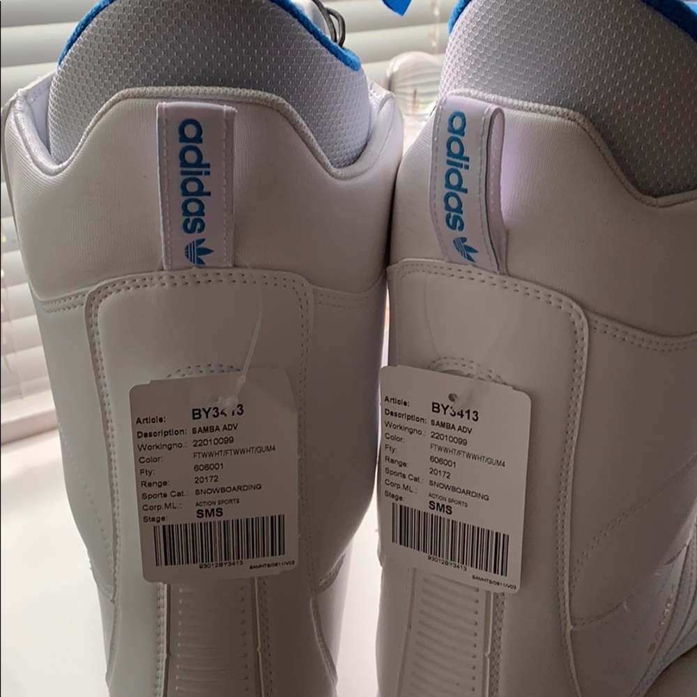 Adidas | Snowboarding Shoes | Samba Adv . - Picture 3 of 4
